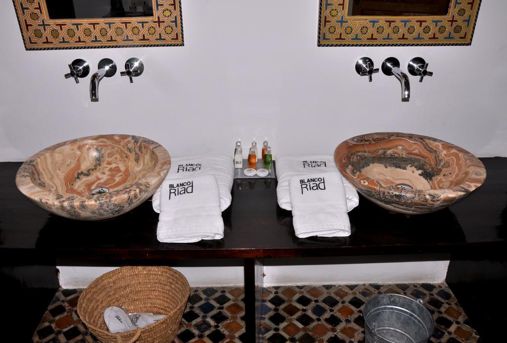 Hotel Blanco Riad Тетуан Экстерьер фото